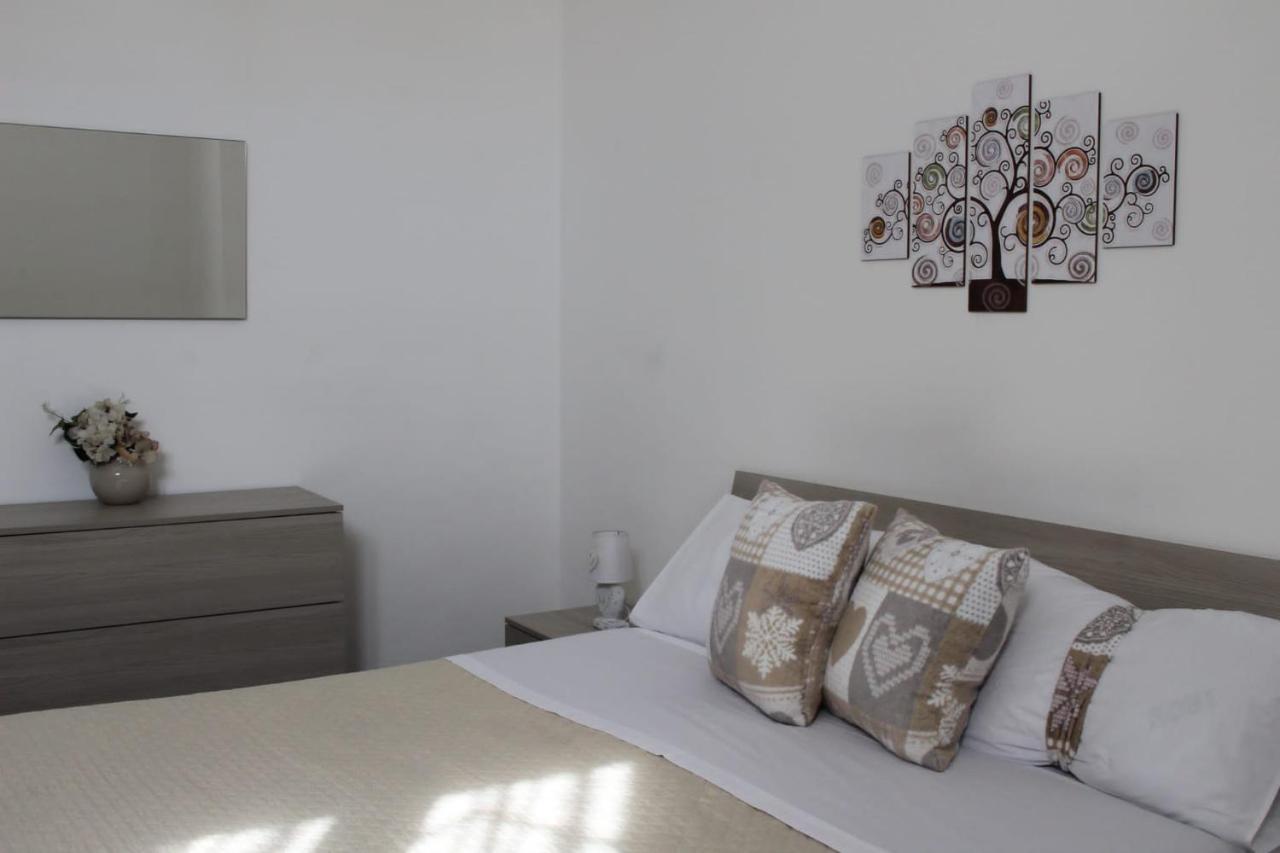 Chez Les Soeurs Apartment Pompei Bagian luar foto